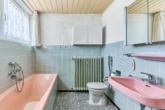 Großzügiges Zuhause mit sonniger Terrasse und liebevoll angelegtem Garten - Badezimmer