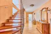 Großzügiges Zuhause mit sonniger Terrasse und liebevoll angelegtem Garten - Flur