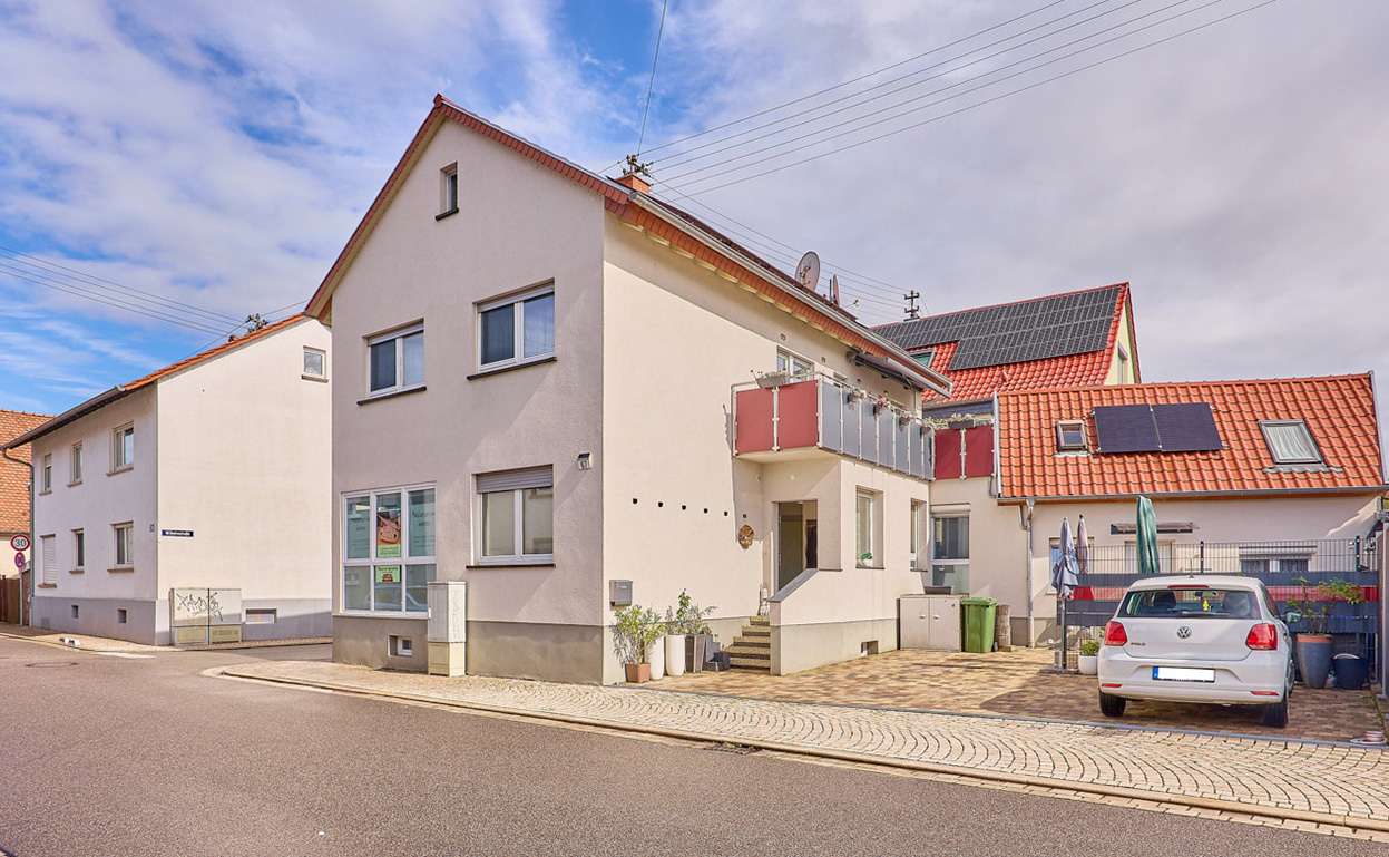 Gemütliches Haus mit Ladenfläche & ausgebautem Dachstudio-vielseitig nutzbar und direkt bezugsbereit, 69181 Leimen, Einfamilienhaus