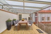 Wohnen mit Wohlfühlfaktor – Doppelhaushälfte für die ganze Familie - Terrasse - Staging