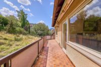 Großzügiges Zuhause in grüner Hanglage mit großem Balkon & zwei separierbaren Ebenen - Balkon