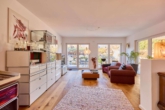 Luxuriöses Einfamilienhaus mit hochwertiger Ausstattung & spektakulärer Weinbergsrandlage - Wohnzimmer