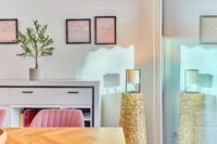 Stilvolle Maisonette-Wohnung mit moderner Ausstattung, Balkon und Garage - Wohnzimmer