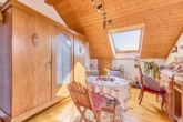 Stillvolles Anwesen mit traumhaften Blick aufs Haardtgebirge & das Hambacher Schloss - Schlafzimmer 2