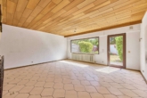 Reihenmittelhaus mit Gartenidylle und viel Potenzial für Ihre Wohnträume - Wohnzimmer