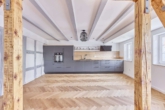 Herzstück: Schicke 3-Zimmer-Wohnung im modernisierten Fachwerkhaus - Küche