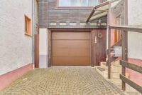 Ihr Rückzugsort im Grünen: Charaktervolles Zuhause mit weitläufigem Garten - Garage