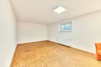 Exklusiv saniert & ruhig gelegen: Ihr neues Zuhause zwischen Weinbergen und Hambacher Schloss - Zimmer UG