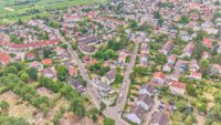 Hochwertig ausgestattete Wohnung mit stilvollem Wohngefühl & Dachterrasse - Drohnenaufnahme