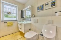 Hochwertig ausgestattete Wohnung mit stilvollem Wohngefühl & Dachterrasse - Badezimmer