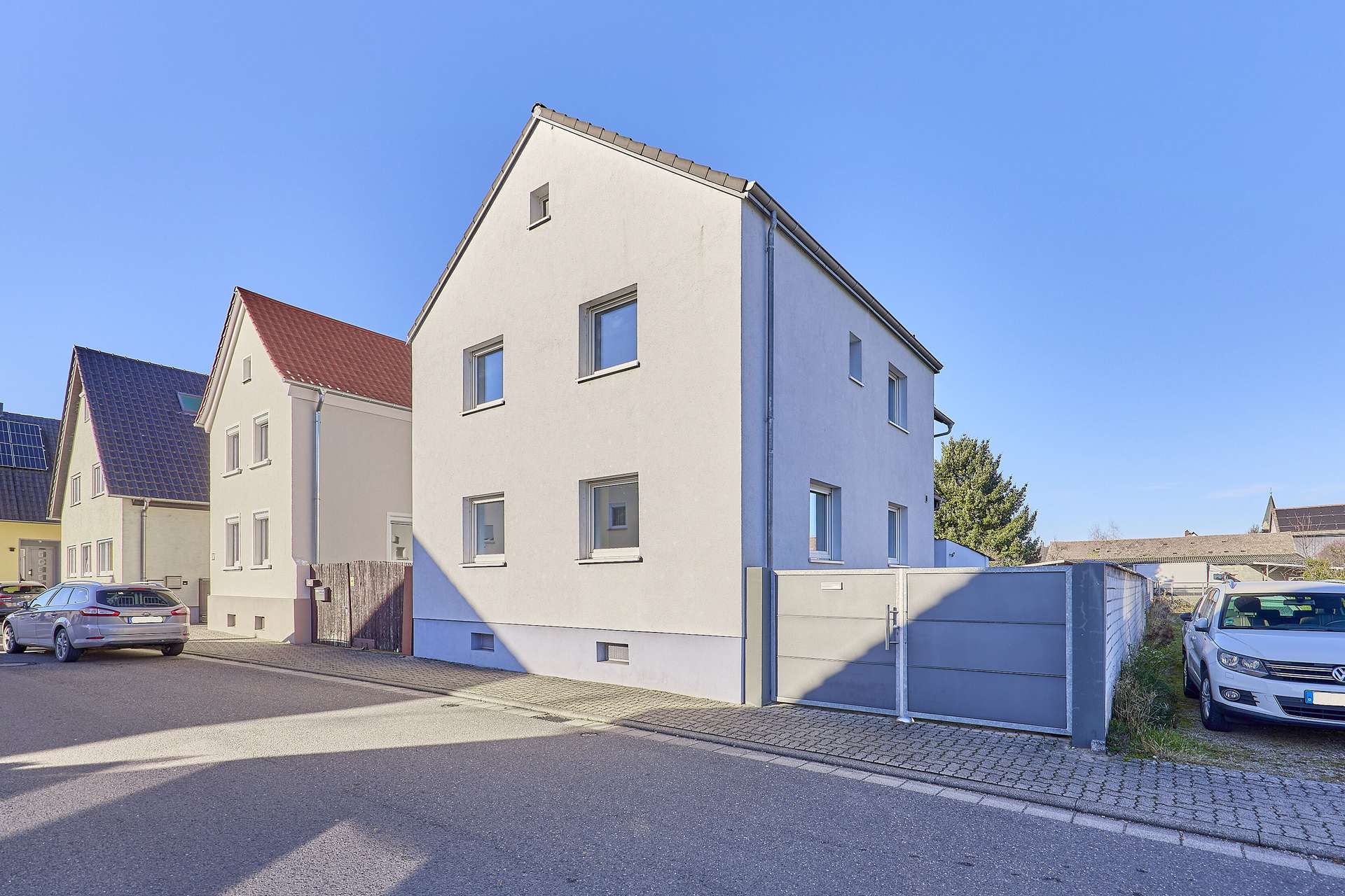 Zeitloses & helles Zuhause: Optimale Raumaufteilung mit großem Garten, 76761 Rülzheim, Haus