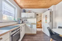 Familienfreundliches Reihenmittelhaus mit Garten & zusätzlichem Wohnraumpotenzial im Dachgeschoss - Küche