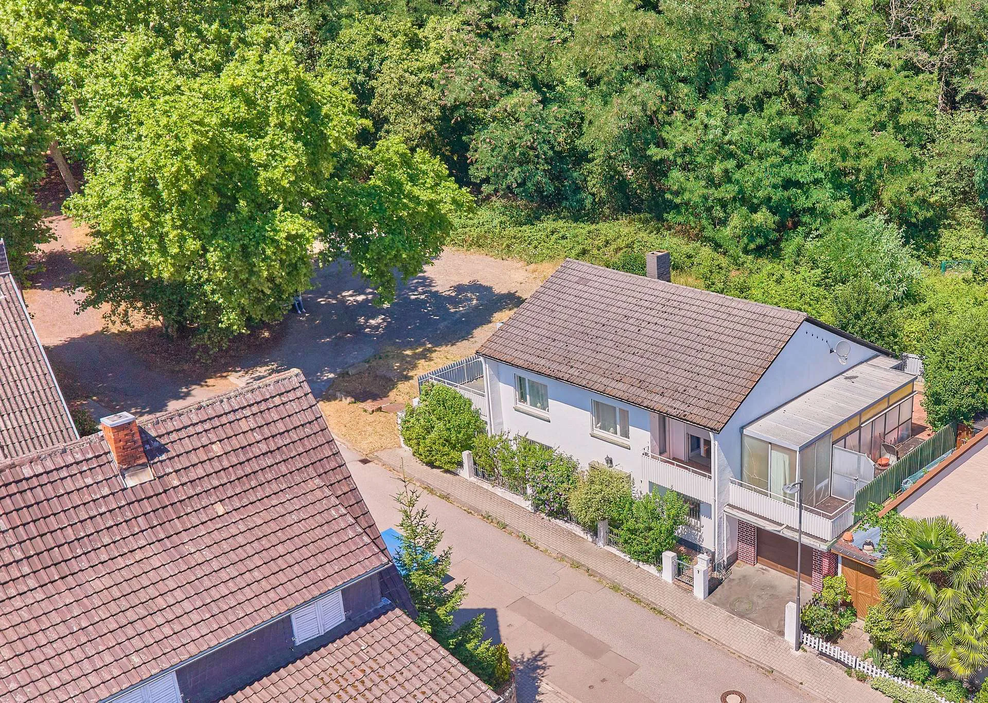 Absolute Ruhe am Waldrand – großzügiges Familienhaus mit erholsamen Außenbereich, 67435 Neustadt an der Weinstraße, Einfamilienhaus