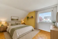 Teilrenoviertes Ein-/Zweifamilienhaus in familienfreundlicher Lage - Schlafzimmer (digitales staging)