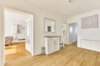 Teilrenoviertes Ein-/Zweifamilienhaus in familienfreundlicher Lage - Eingangsbereich