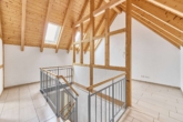 Neuwertiges Einfamilienhaus mit separatem Rückzugsort, Garten und Scheune - Obergeschoss