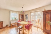 Wohnglück mit Herz - behagliches Familienhaus mit Kaminofen, stilvollen Holzdielen & großem Garten - Esszimmer