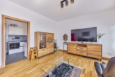 Lebensqualität inklusive – attraktive 2-Zimmer-Wohnung in gepflegter Wohnlage - Wohnzimmer