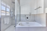 Lebensqualität inklusive – attraktive 2-Zimmer-Wohnung in gepflegter Wohnlage - Badezimmer