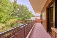 Einfamilienhaus mit Garten, Pool & vielseitigem Gestaltungspotenzial - Balkon EG
