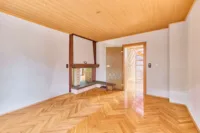 Einfamilienhaus mit Garten, Pool & vielseitigem Gestaltungspotenzial - Wohnküche