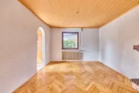 Einfamilienhaus mit Garten, Pool & vielseitigem Gestaltungspotenzial - Wohnküche