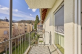 Wohnen mit Blick über die Weinberge: Stilvolle 2-Zimmer-Wohnung in beliebter Lage - Balkon
