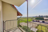 Wohnen mit Blick über die Weinberge: Stilvolle 2-Zimmer-Wohnung in beliebter Lage - Balkon