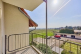 Wohnen mit Blick über die Weinberge: Stilvolle 2-Zimmer-Wohnung in beliebter Lage - Balkon