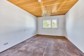 Schöne Eigentumswohnung mit durchdachter Raumaufteilung und Balkon in ruhiger Lage - Schlafzimmer