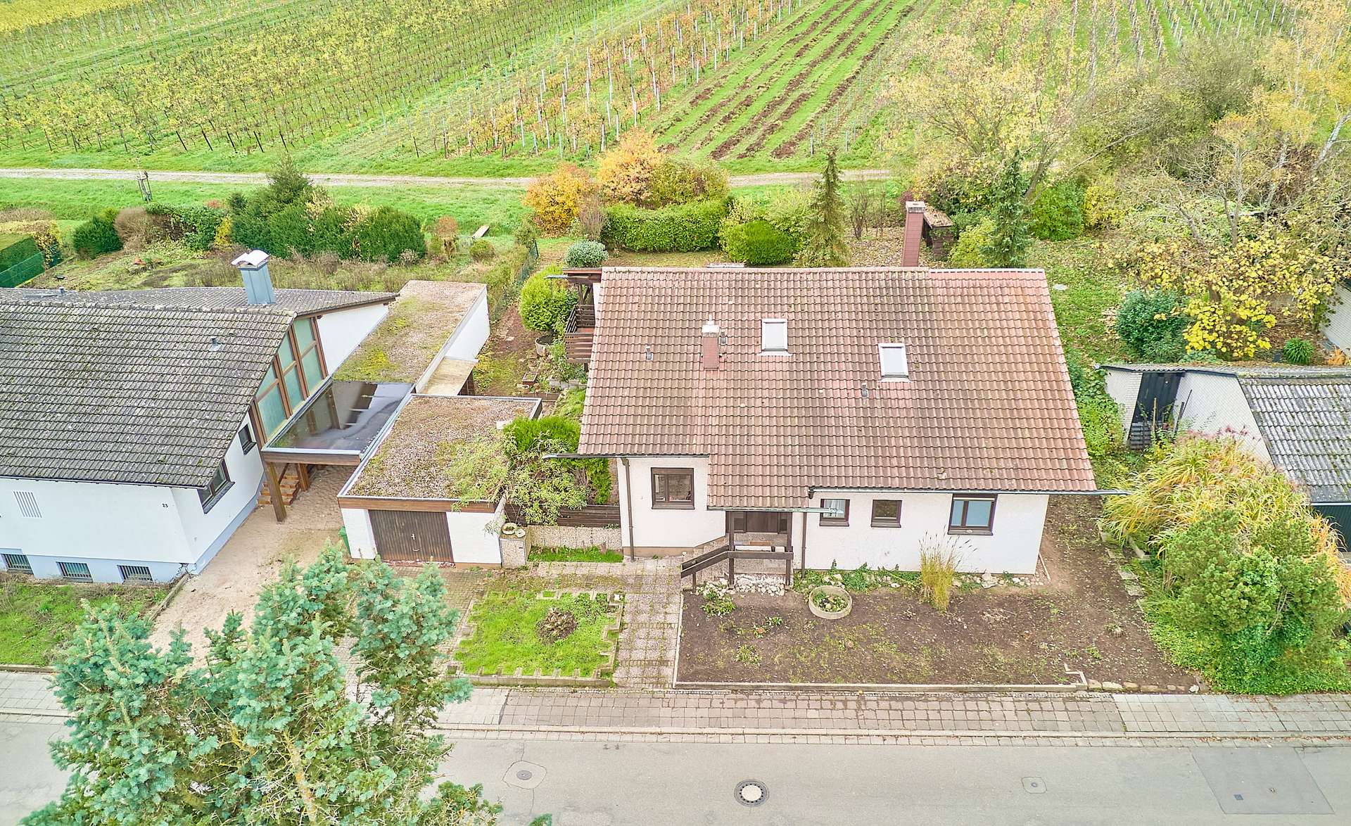 Coming Soon: Architektenhaus mit großzügigen Garten in Weinbergsrandlage, 76829 Landau in der Pfalz, Bungalow