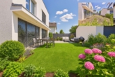 Modernes Architektenhaus in traumhafter Feldrandlage & grosszügiger Dachterrasse - Staging: Garten