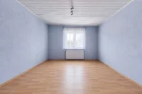 Familienanwesen mit Mehrgenerationenpotenzial, Innenhof & Einliegerwohnung - Schlafzimmer ELW