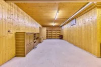 Familienanwesen mit Mehrgenerationenpotenzial, Innenhof & Einliegerwohnung - Hobbyraum Keller