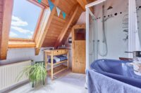 Besonderes Fachwerkhaus mit viel Raum für Generationen und neue Wohnideen - Badezimmer