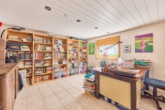 Charakteristischer Architektenbungalow mit Gartenidyll & Wohlfühlatmosphäre - Büro UG