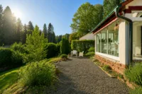 Liebevoll saniertes Kleinod mit idyllischem Garten in ruhiger Lage im Pfälzerwald - Terrasse
