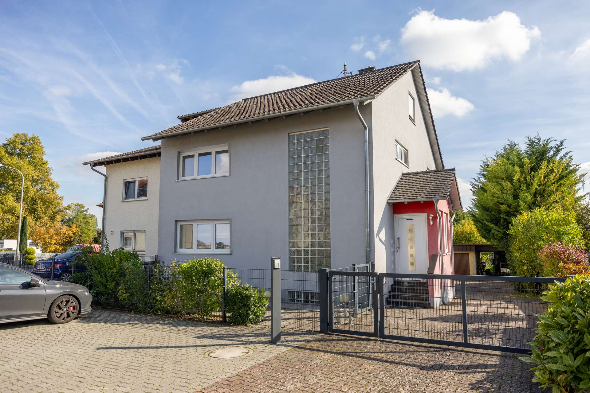 Familientraum mit Wohlfühlfaktor & Einliegerwohnung: lichtdurchflutet, mit paradiesischem Garten, 67435 Neustadt an der Weinstraße, Einfamilienhaus