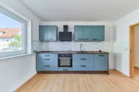 Attraktive Eigentumswohnung mit Südbalkon, 2 Stellplätzen & viel Platz zum Wohlfühlen - Küche