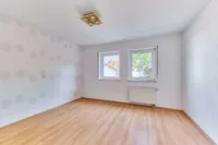 Attraktive Eigentumswohnung mit Südbalkon, 2 Stellplätzen & viel Platz zum Wohlfühlen - Kinderzimmer