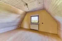 Wohnträume mit Perspektive – freistehendes Einfamilienhaus mit zusätzlichem Bauplatz - Büro
