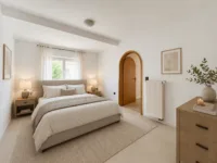 Wohnträume mit Perspektive – freistehendes Einfamilienhaus mit zusätzlichem Bauplatz - Schlafzimmer_Interieur KI-generiert