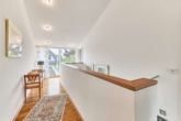Durchdachte Architektur & stilvolles Ambiente - Ein Anwesen der Extraklasse ohne Kompromisse - Flur OG