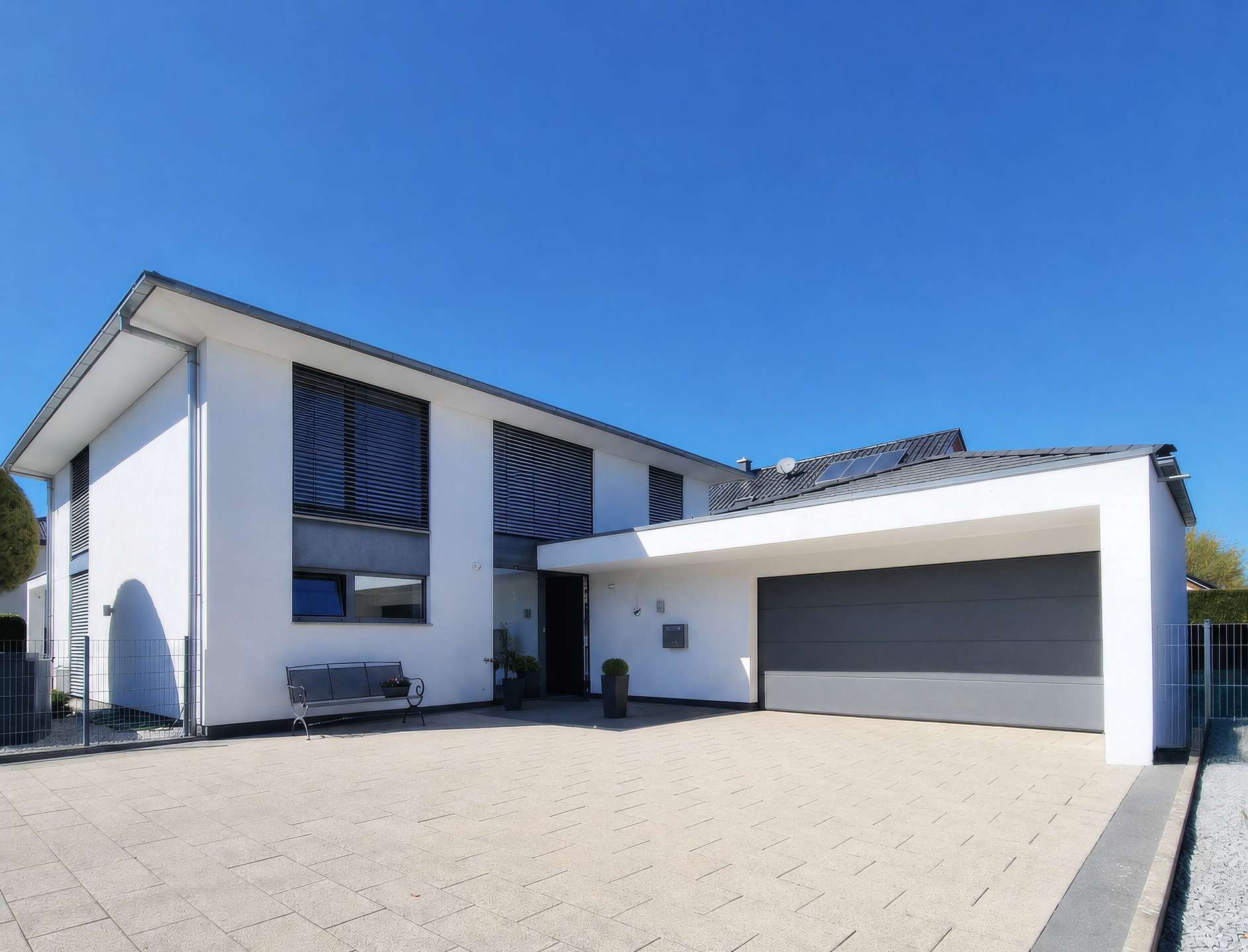 Durchdachte Architektur & stilvolles Ambiente – Ein Anwesen der Extraklasse ohne Kompromisse, 67133 Maxdorf, Einfamilienhaus