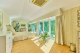 Besonderes Traumdomizil mit stilvollen Wohnbereichen & paradiesischem Garten in ruhiger Lage - Schlafzimmer DG