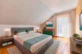 Einfamilienhaus mit idyllischem Garten - Schlafzimmer -  Digitales Staging