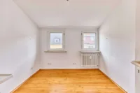 Sofort bezugsfertige 4-Zimmer-Maisonettewohnung mit 2 Balkonen im Herzen von Neustadt - Kinderzimmer DG