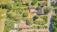 Wohnen im Grünen – Lichtdurchflutetes, hochwertiges Domizil mit parkähnlichem Garten - Drohnenaufnahme