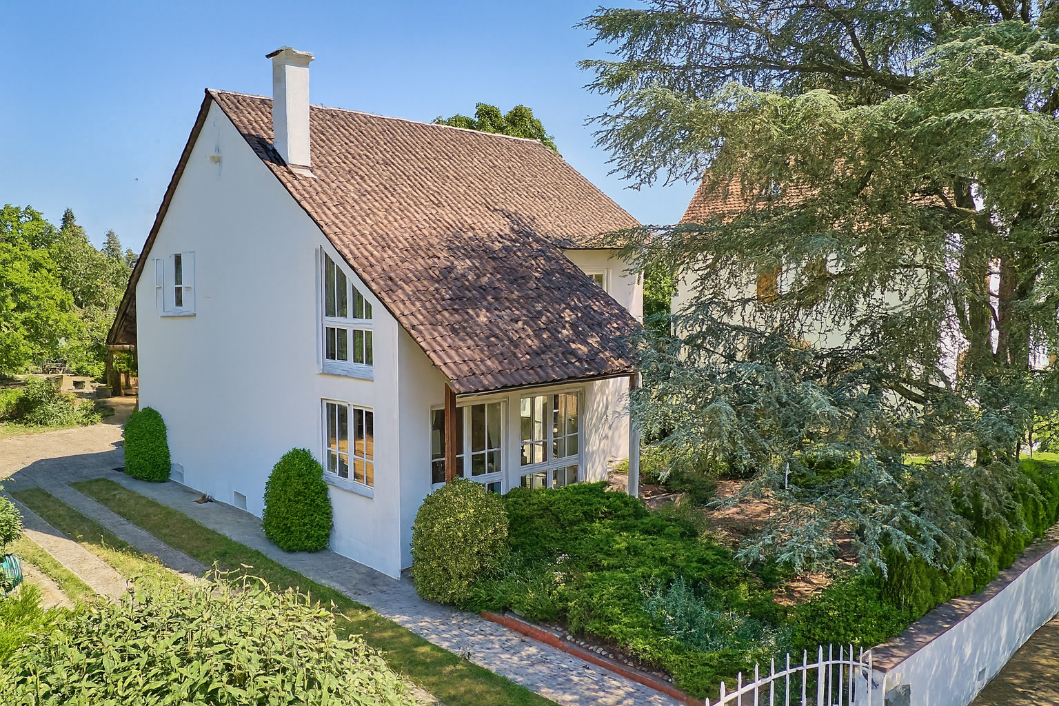 Wohnen im Grünen – Lichtdurchflutetes, hochwertiges Domizil mit parkähnlichem Garten, 67377 Gommersheim, Einfamilienhaus
