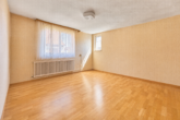 Charakterstarkes Fachwerkhaus mit attraktivem Bauplatz für Ein- bis Mehrfamilienhaus - Schlafzimmer OG